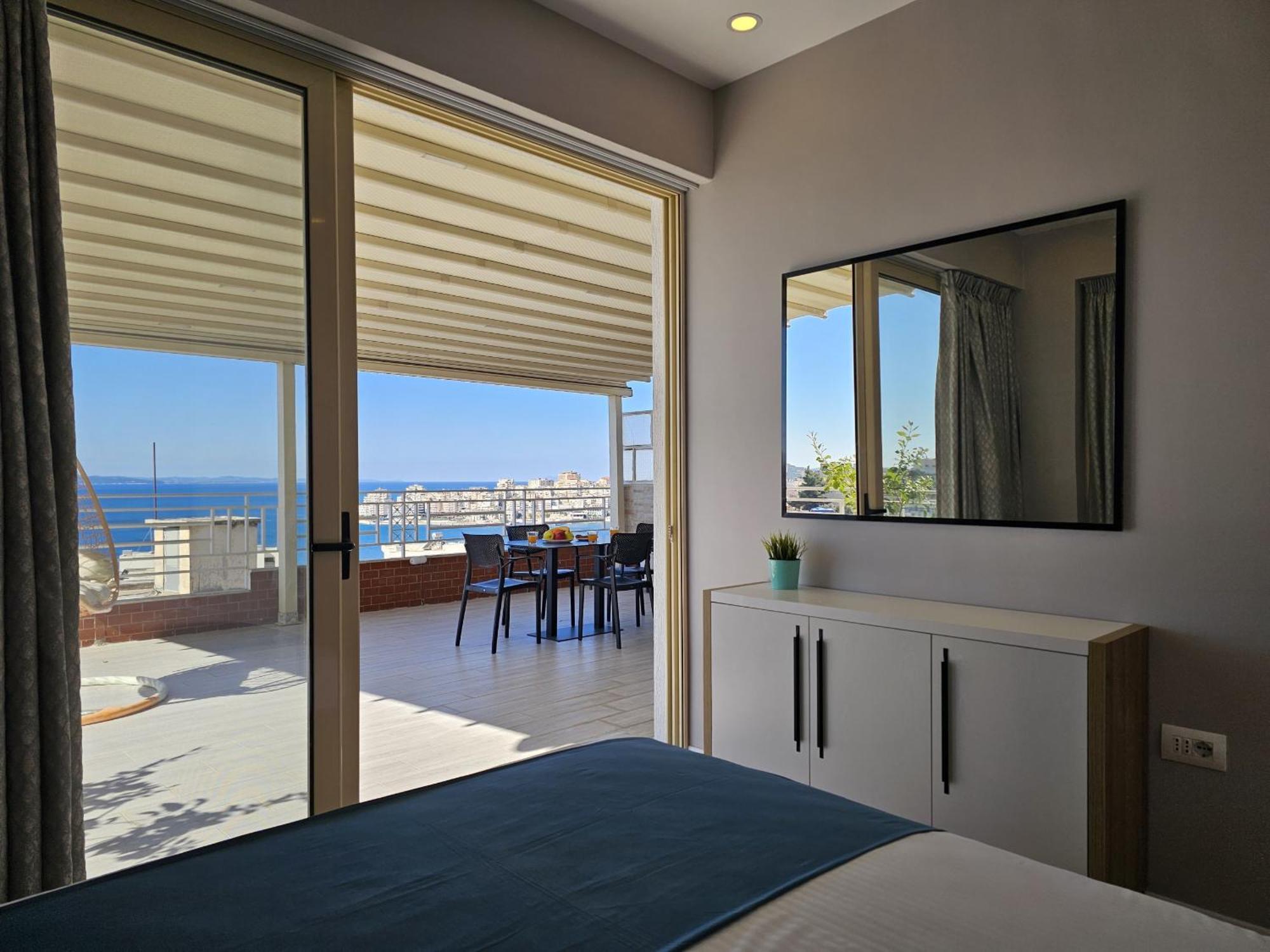 Deep Blue Rooftop - 111 Sarande Exterior photo