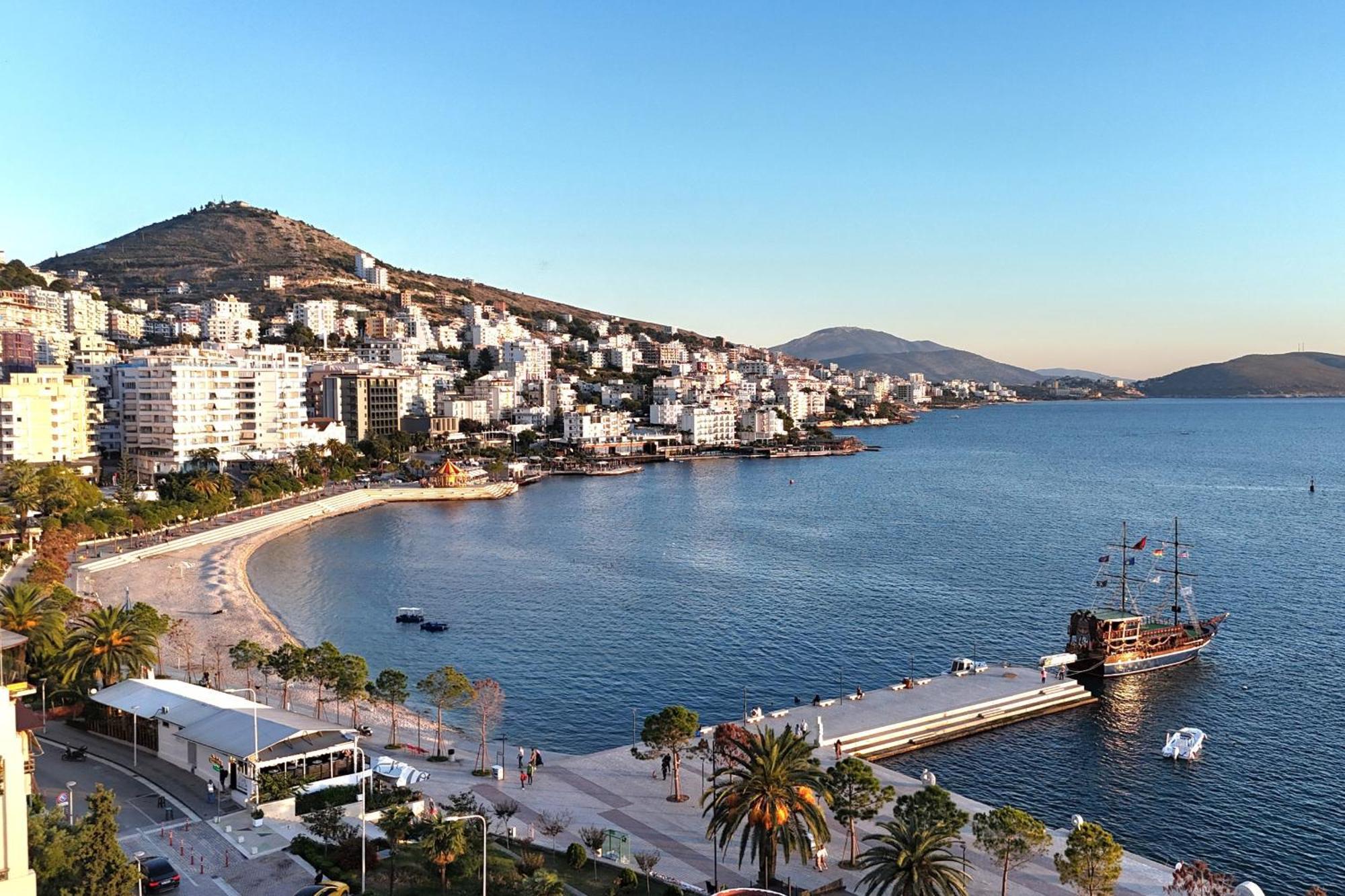 Deep Blue Rooftop - 111 Sarande Exterior photo